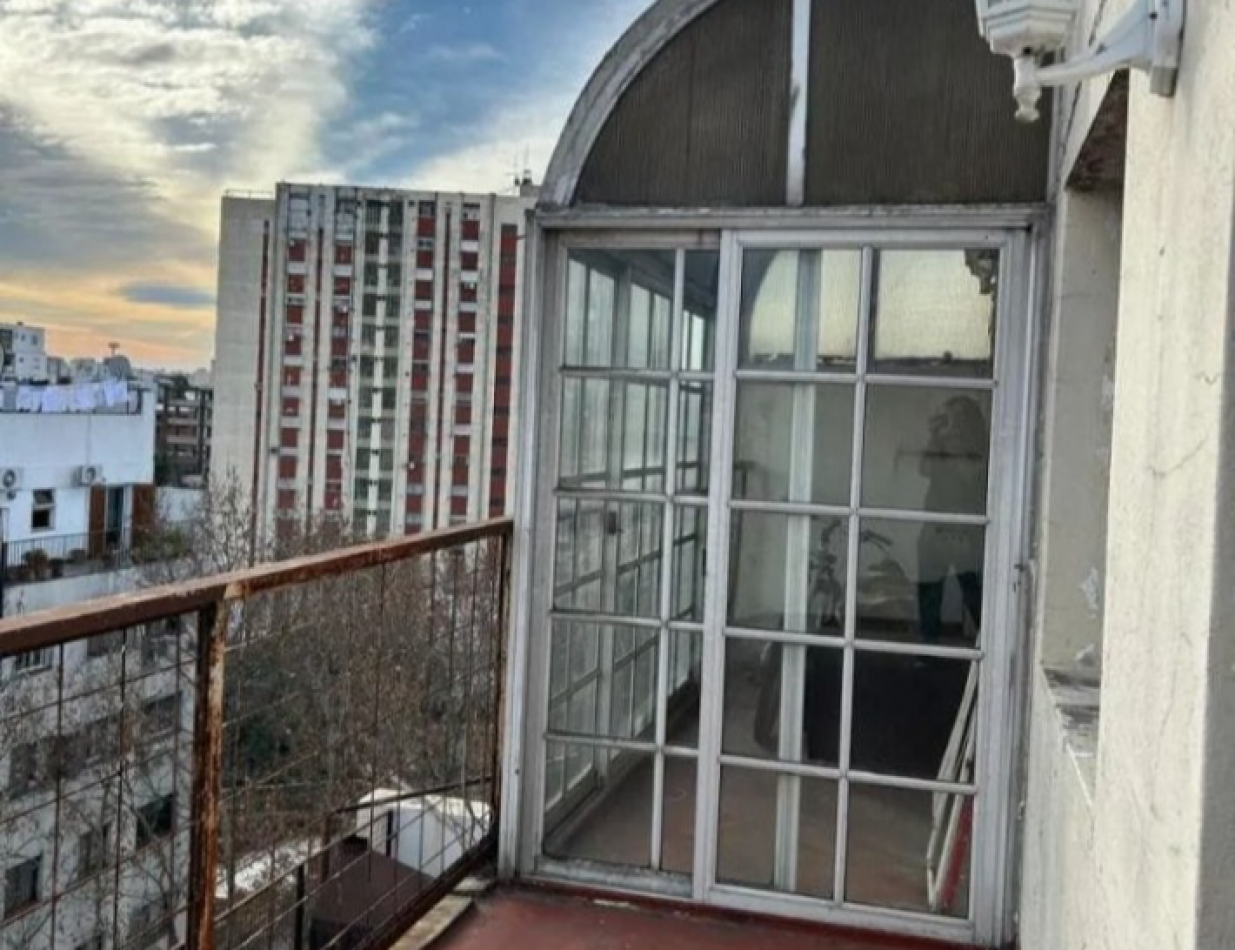 Se vende un departamento de 2 ambientes con balcon - Barracas