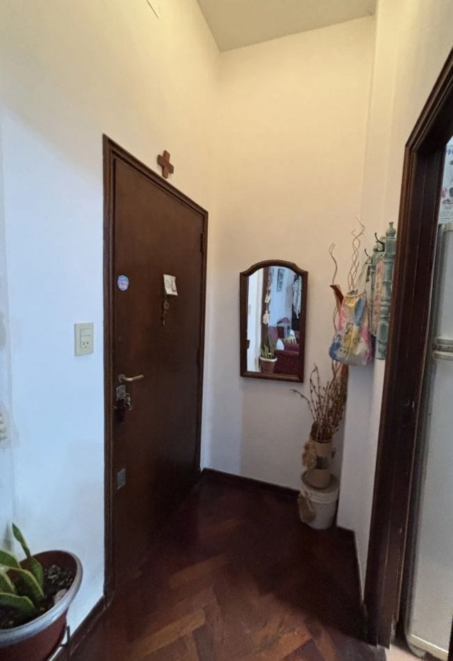 Se vende un hermoso departamento de 3 ambientes con balcon - Balvanera