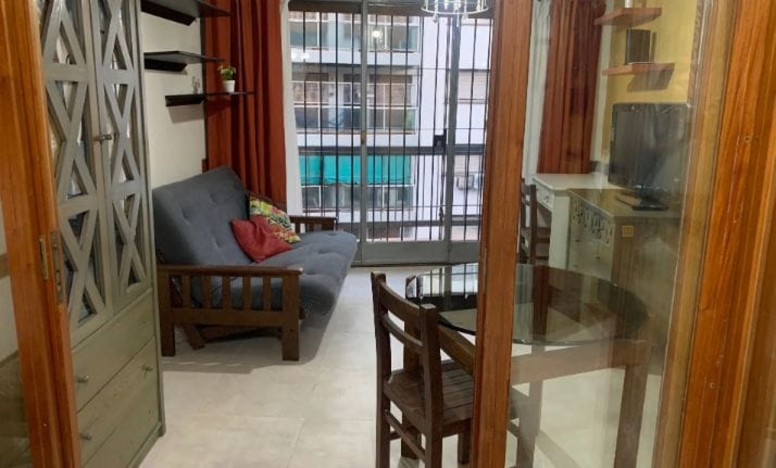Se vende un departamento monoambiente con balcon - Recoleta