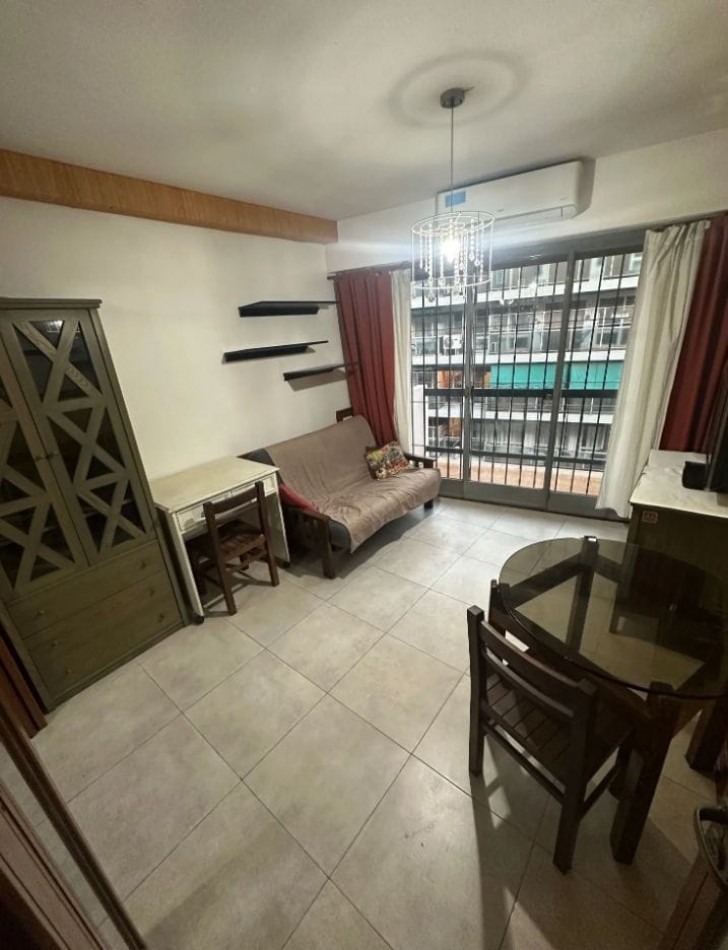 Se vende un departamento monoambiente con balcon - Recoleta