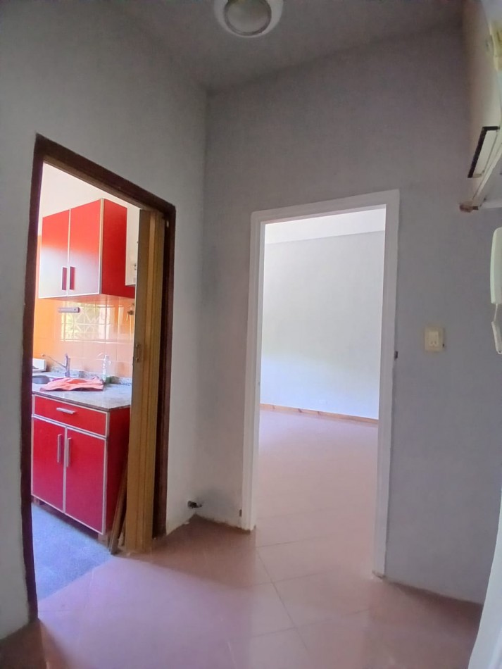 Oportunidad! se vende un agradable departamento de 3 ambientes al frente - San Cristobal