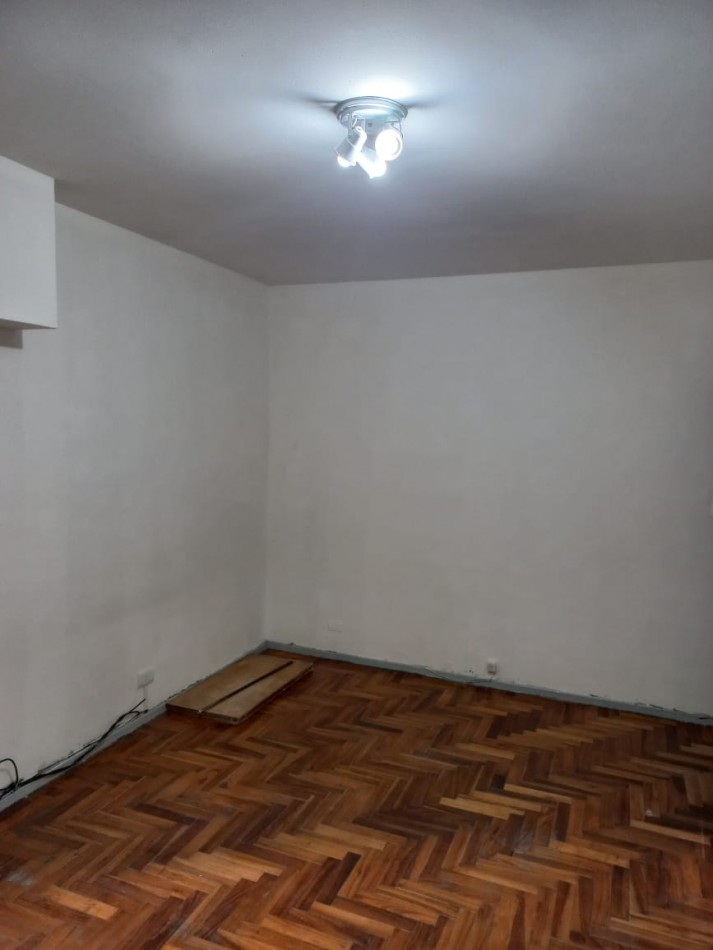 Se vende un agradable departamento monoambiente luminoso - San Cristobal
