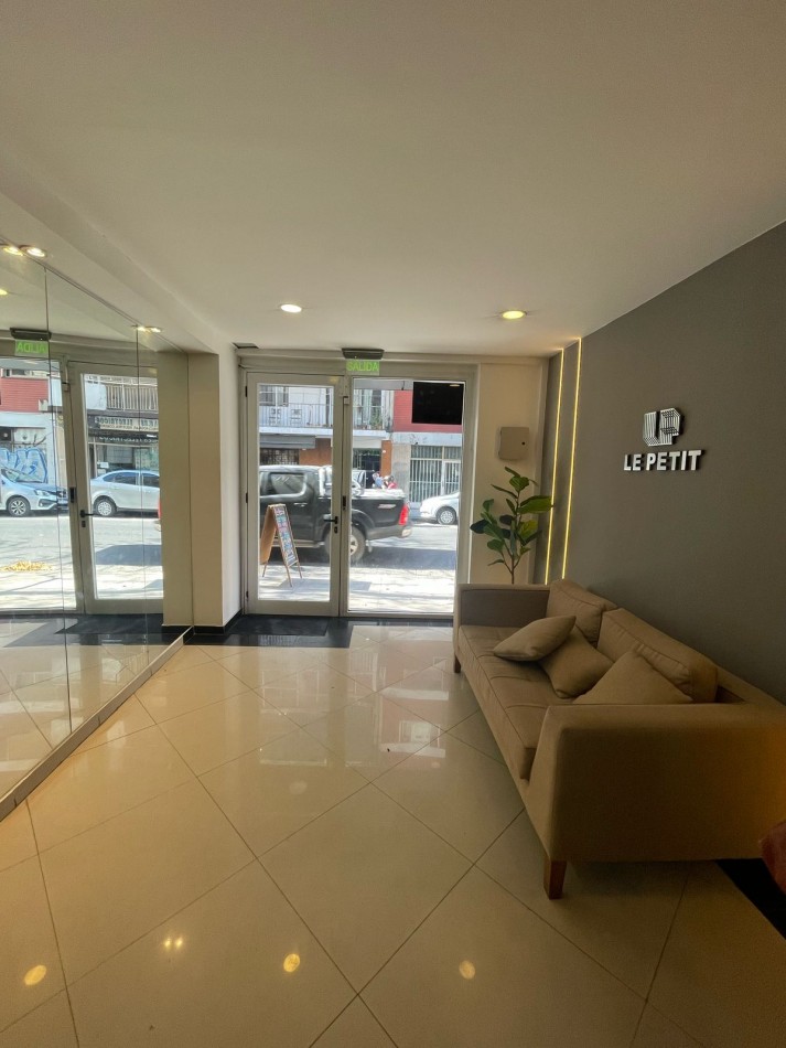 Se vende un departamento monoambiente luminoso - Almagro