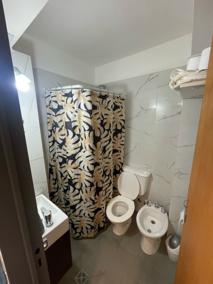 Se vende un departamento monoambiente luminoso - Almagro