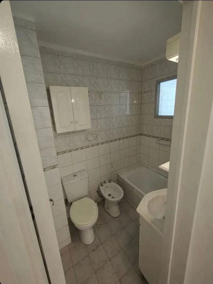 Se vende un hermoso departamento de 3 ambientes al frente - Balvanera