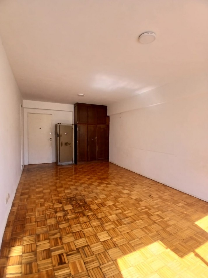 Oportunidad! Se vende un agradable departamento monoambiente super luminoso - Retiro