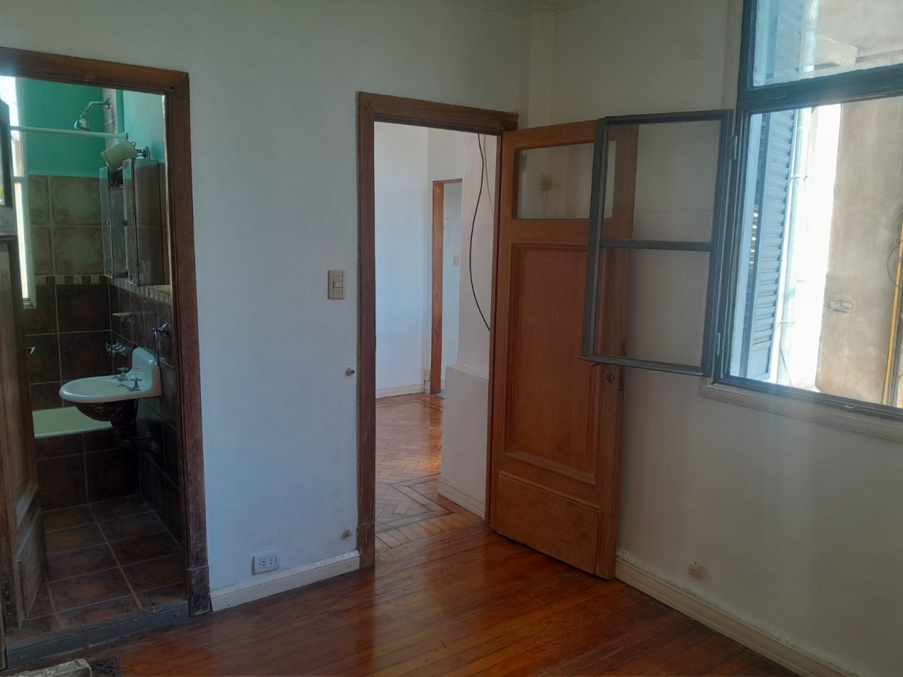 Vende un agradable departamento de 2 ambientes luminoso - Monserrat