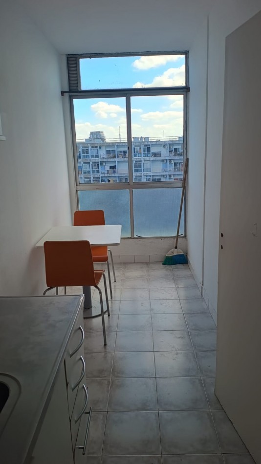 Oportunidad! Se Vende un Agradable Departamento Monoambiente Amplio con Balcon
