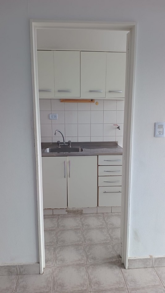 Oportunidad! Se Vende un Agradable Departamento Monoambiente Amplio con Balcon