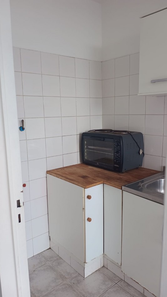 Oportunidad! Se Vende un Agradable Departamento Monoambiente Amplio con Balcon