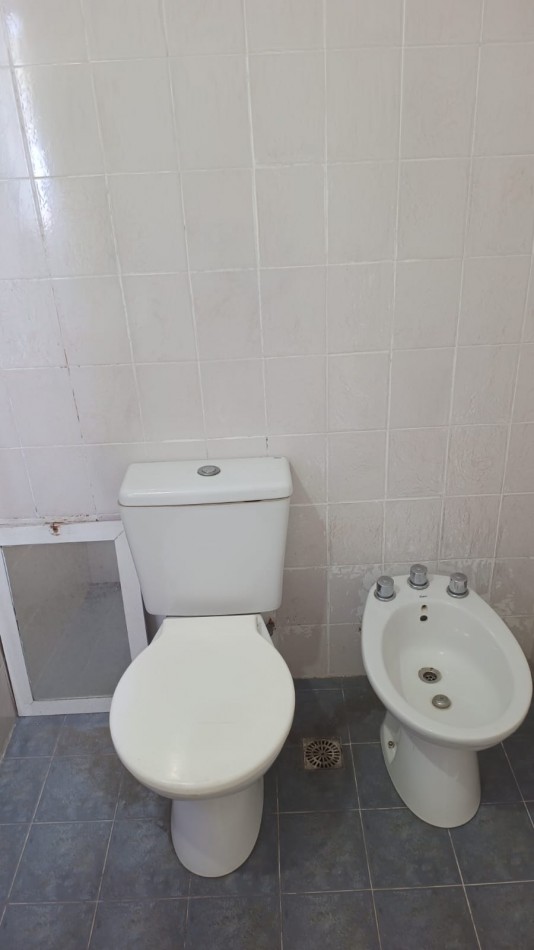 Oportunidad! Se Vende un Agradable Departamento Monoambiente Amplio con Balcon