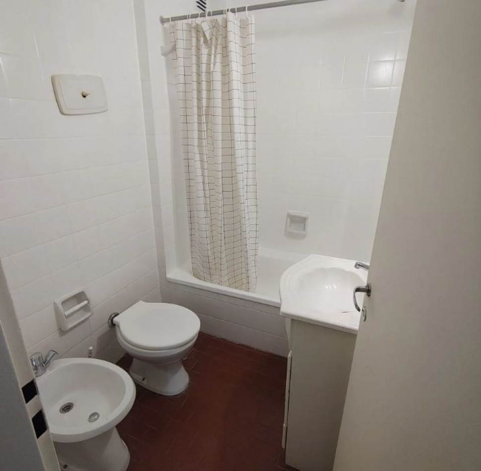 Oportunidad! se vende un departamento de 2 ambientes impecable - Recoleta