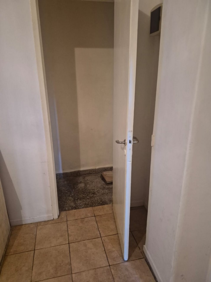 Se alquila un departamento de 2 ambientes con patio - Balvanera