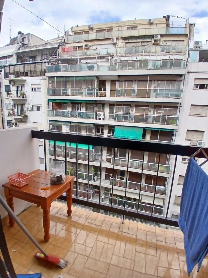 Se vende un hermoso departamento monoambiente con balcon - Recoleta