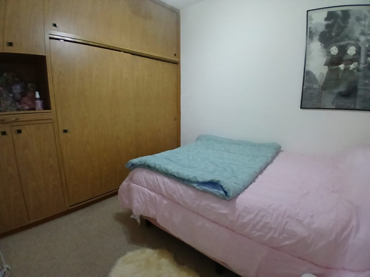 Se vende un agradable departamento de 2 ambientes con patio - Parque Patricios