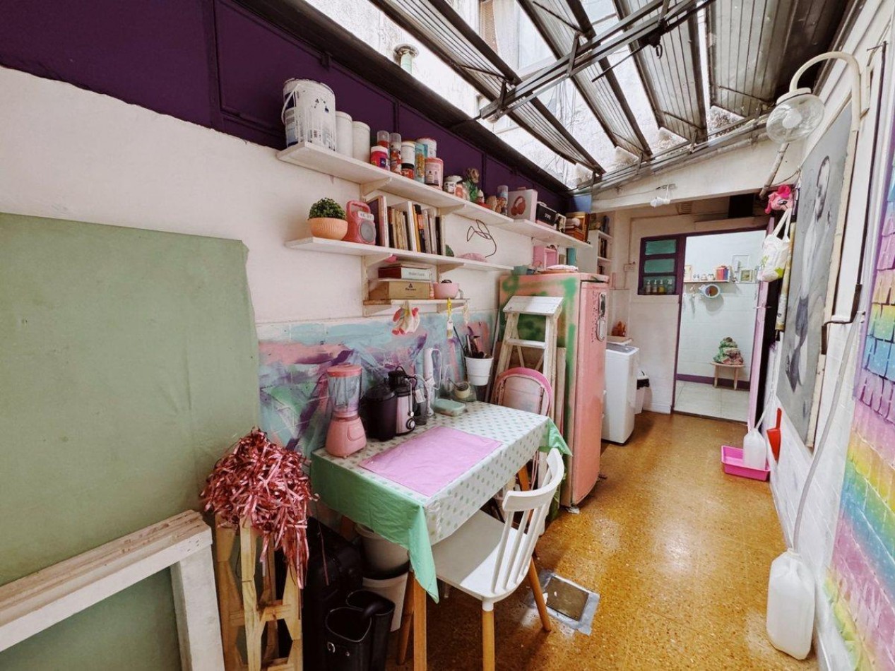 Se vende un agradable departamento de 2 ambientes con patio - Parque Patricios