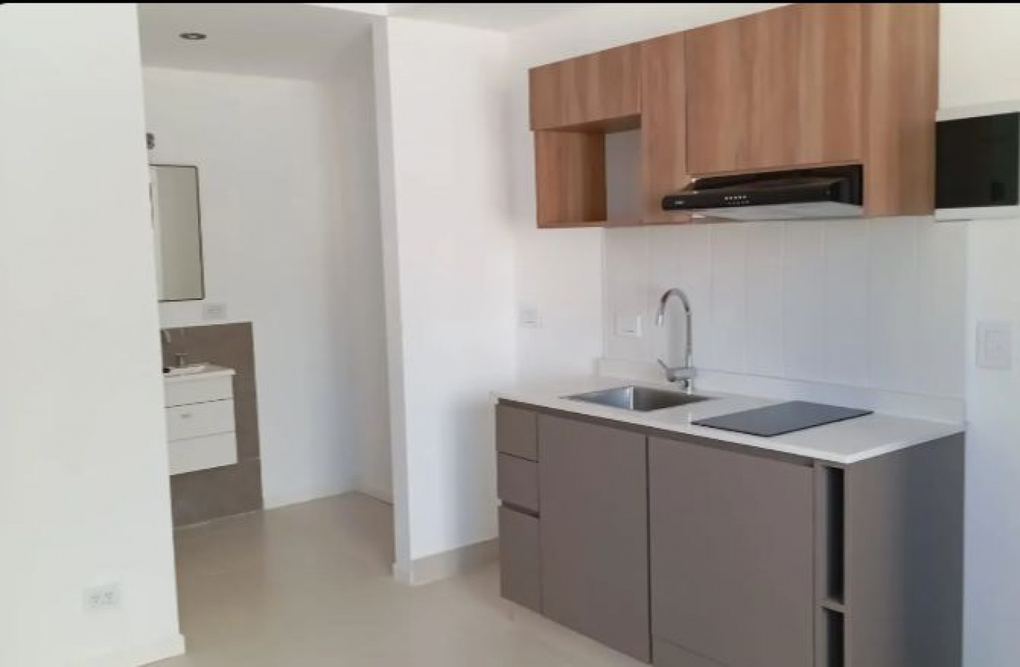 Se vende un departamento monoambiente, estrenar. Luminoso  - San Cristobal