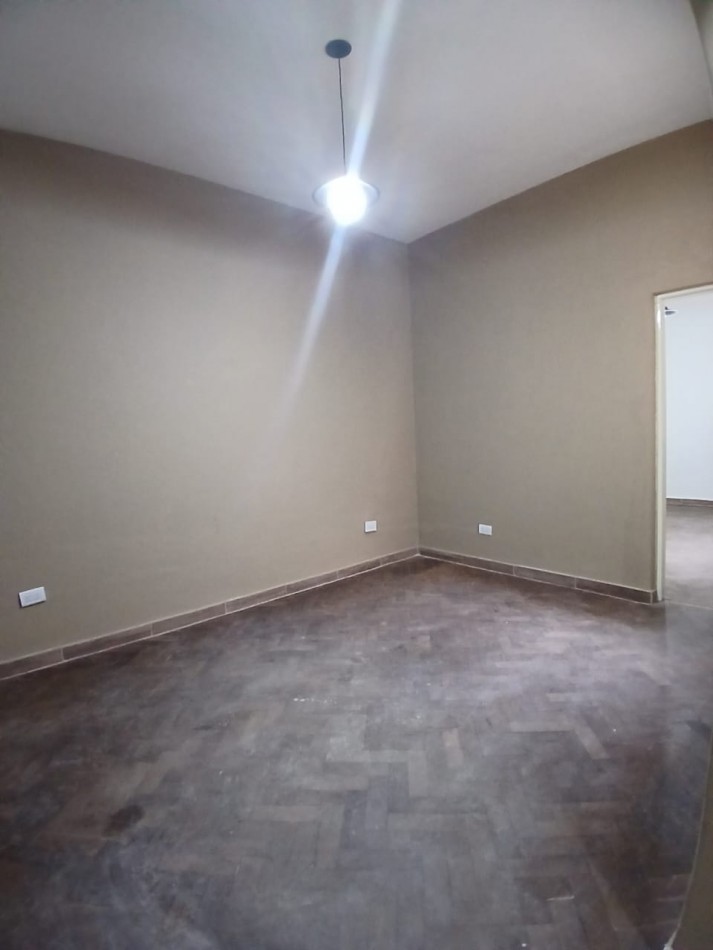 Se alquila un departamento de 2 ambientes, bajas expensas - Barracas