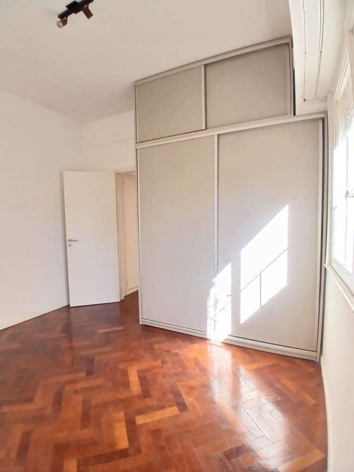 Se Alquila un Espectacular Departamento de 2 Ambientes a Nuevo - Almagro
