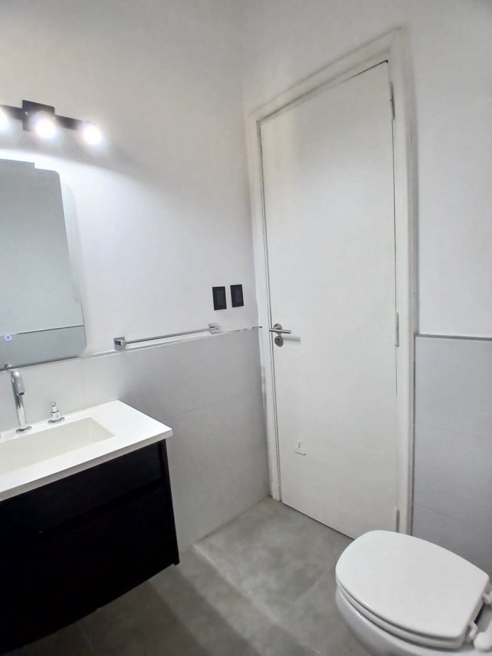 Se Alquila un Espectacular Departamento de 2 Ambientes a Nuevo - Almagro
