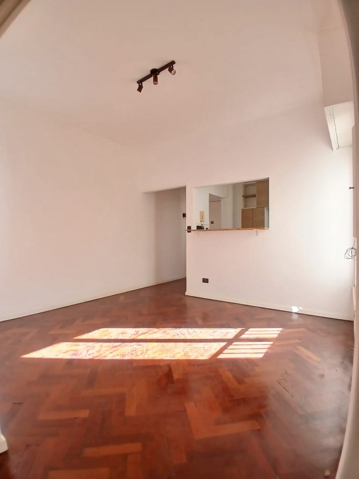 Se Alquila un Espectacular Departamento de 2 Ambientes a Nuevo - Almagro