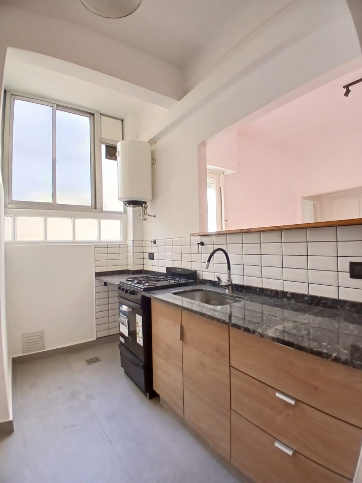 Se Alquila un Espectacular Departamento de 2 Ambientes a Nuevo - Almagro