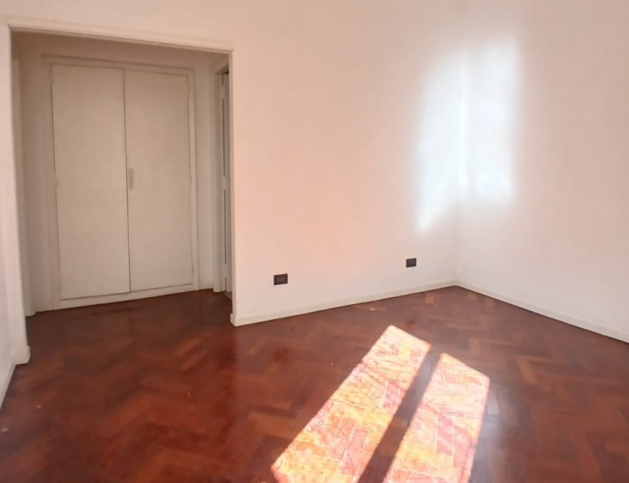 Se Alquila un Espectacular Departamento de 2 Ambientes a Nuevo - Almagro