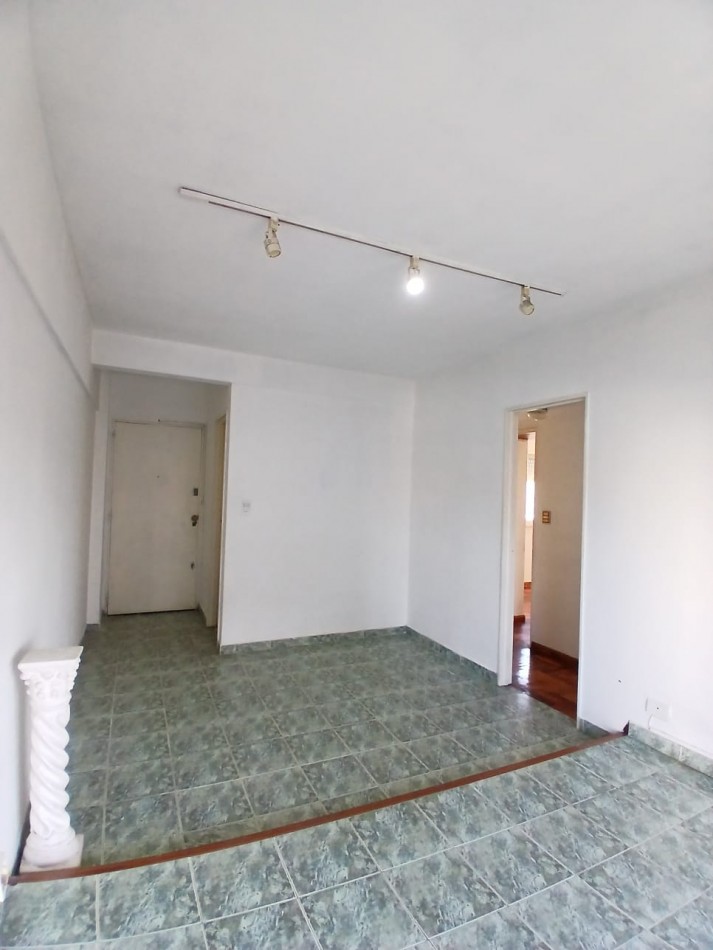 Oportunidad! Se vende un hermoso departamento de 3 ambientes al frente - Barracas