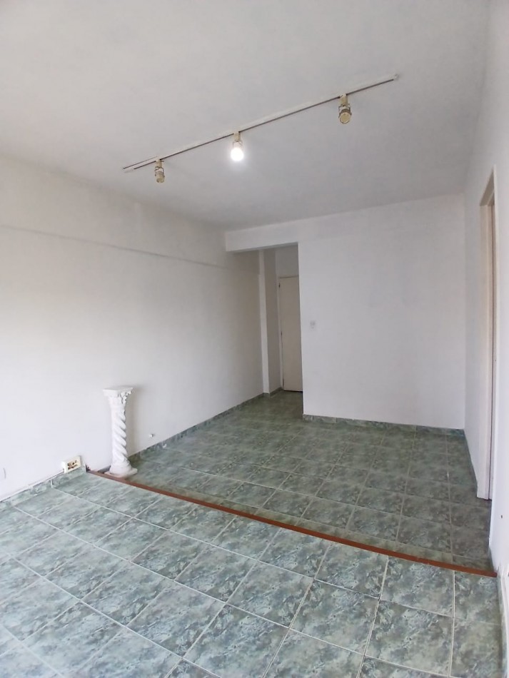 Oportunidad! Se vende un hermoso departamento de 3 ambientes al frente - Barracas