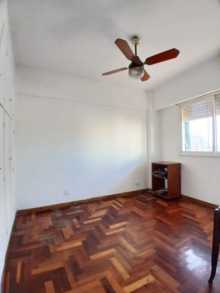 Oportunidad! Se vende un hermoso departamento de 3 ambientes al frente - Barracas