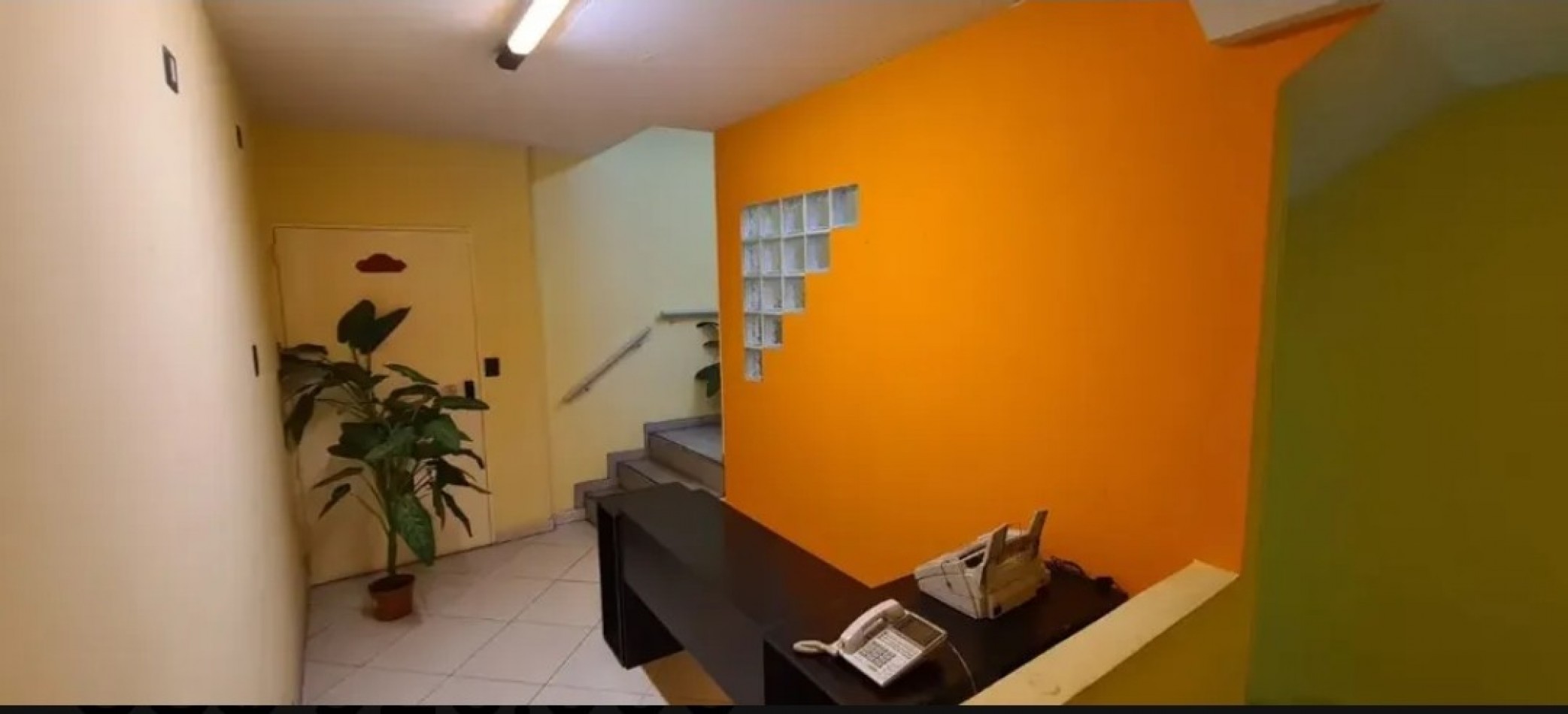 Se alquila un edificio para uso de oficina y deposito - Parque Patricios