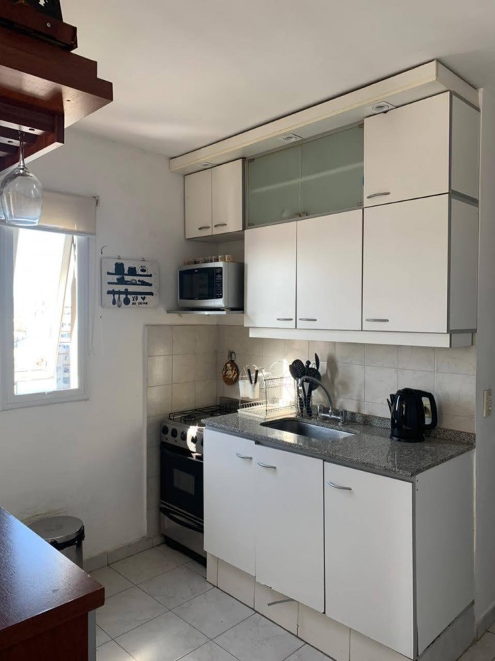 Se alquila un departamento de 2 ambientes amoblado con balcon - Palermo
