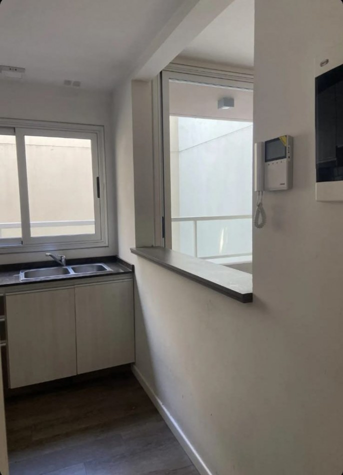 Oportunidad! se vende departamento de 3 ambientes con balcon - San Cristobal