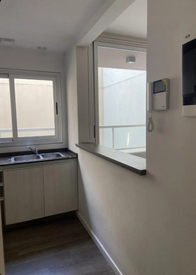 Oportunidad! se vende departamento de 3 ambientes con balcon - San Cristobal