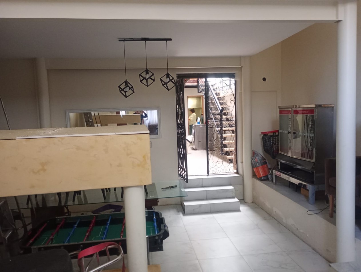Se vende un espectacular departamento de 6 ambientes - Monserrat