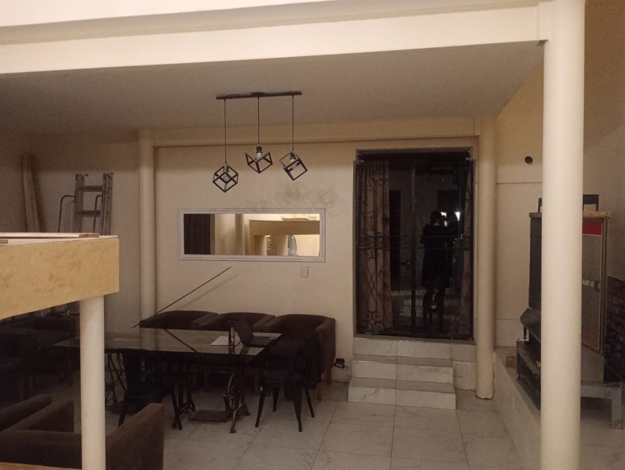 Se vende un espectacular departamento de 6 ambientes - Monserrat