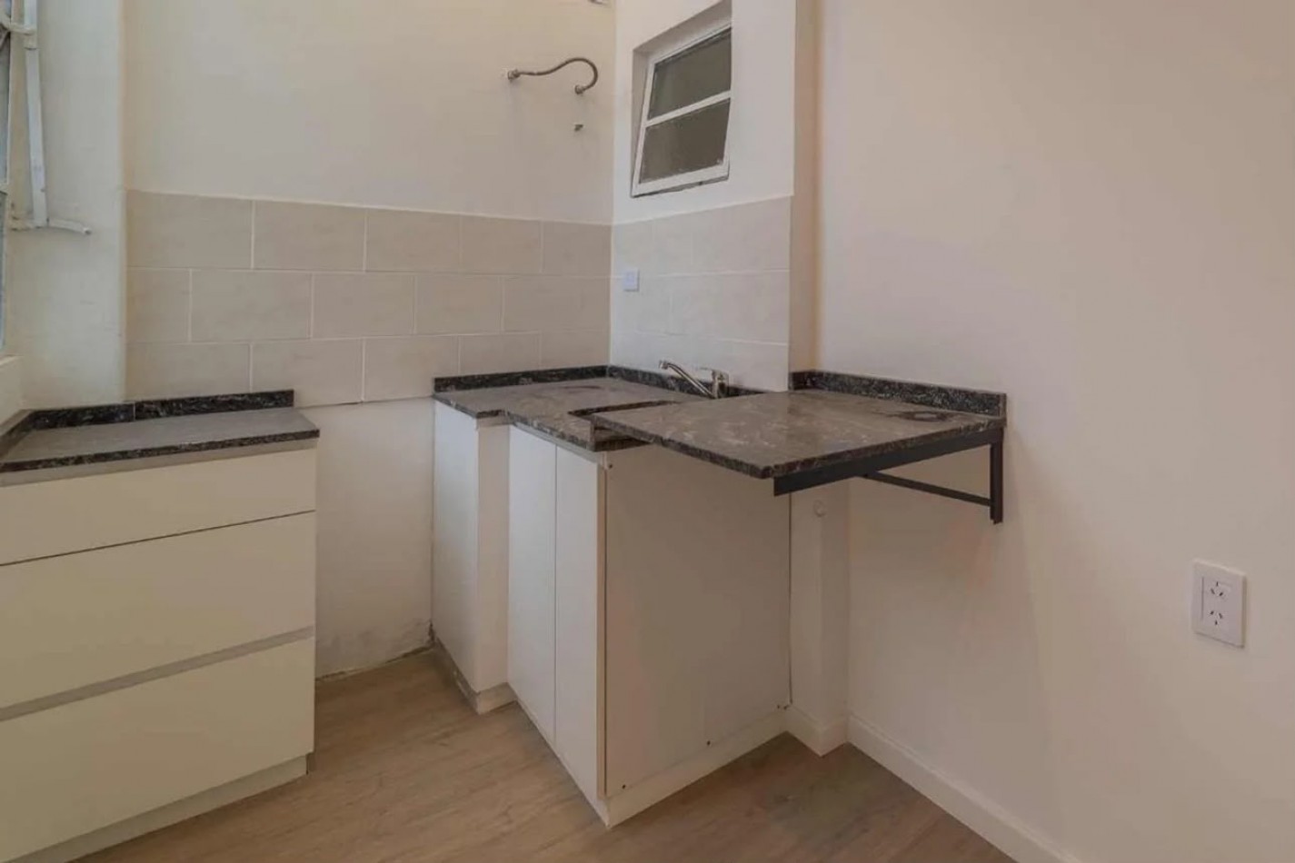 Se vende un hermoso departamento de 2 ambientes con balcon - San Telmo