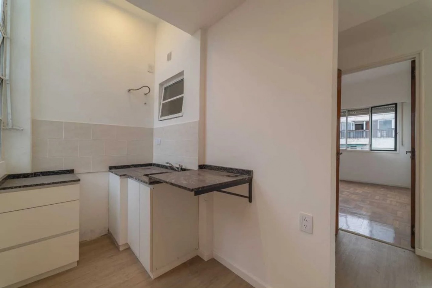 Se vende un hermoso departamento de 2 ambientes con balcon - San Telmo