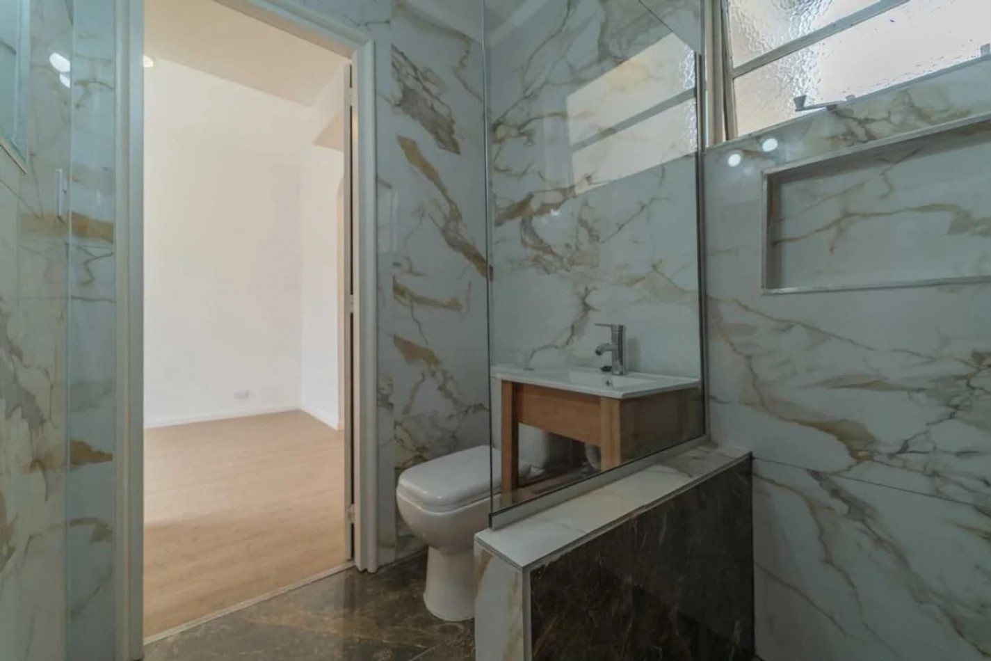 Se vende un hermoso departamento de 2 ambientes con balcon - San Telmo