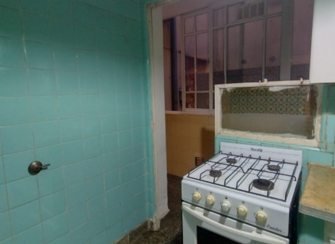 Se Alquila un Departamento de 2 Ambientes Semi Amoblado - Monserrat