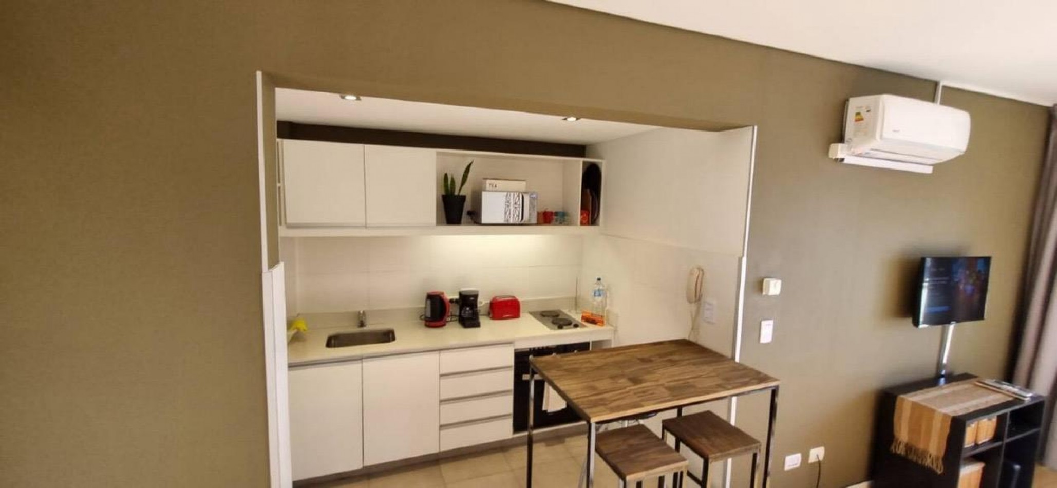 Se alquila un hermoso departamento monoambiente amplio con balcon - Palermo