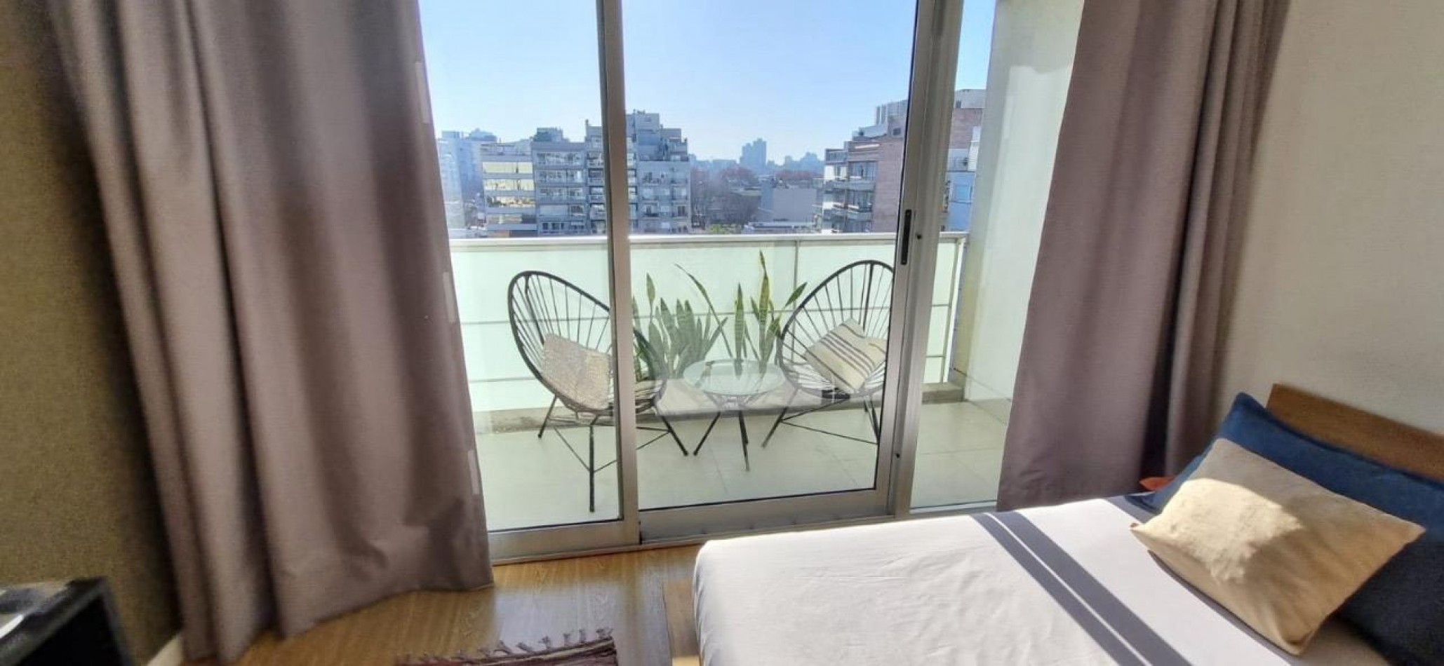 Se alquila un hermoso departamento monoambiente amplio con balcon - Palermo