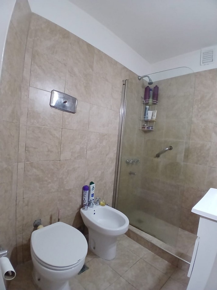 Se vende un agradable departamento de 2 ambientes - Retiro