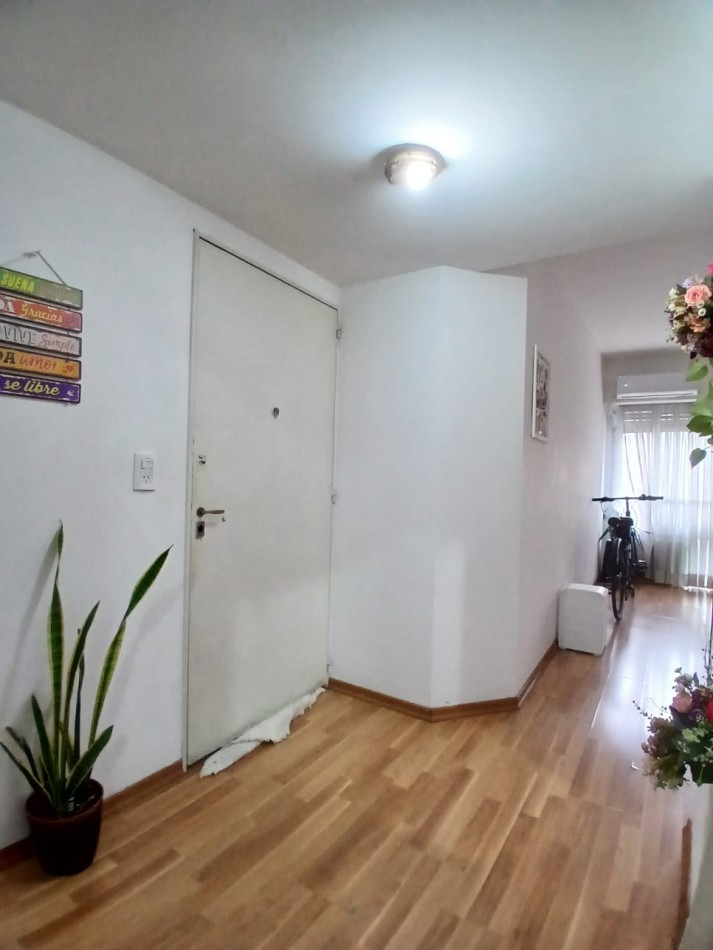 Se vende un agradable departamento de 2 ambientes - Retiro