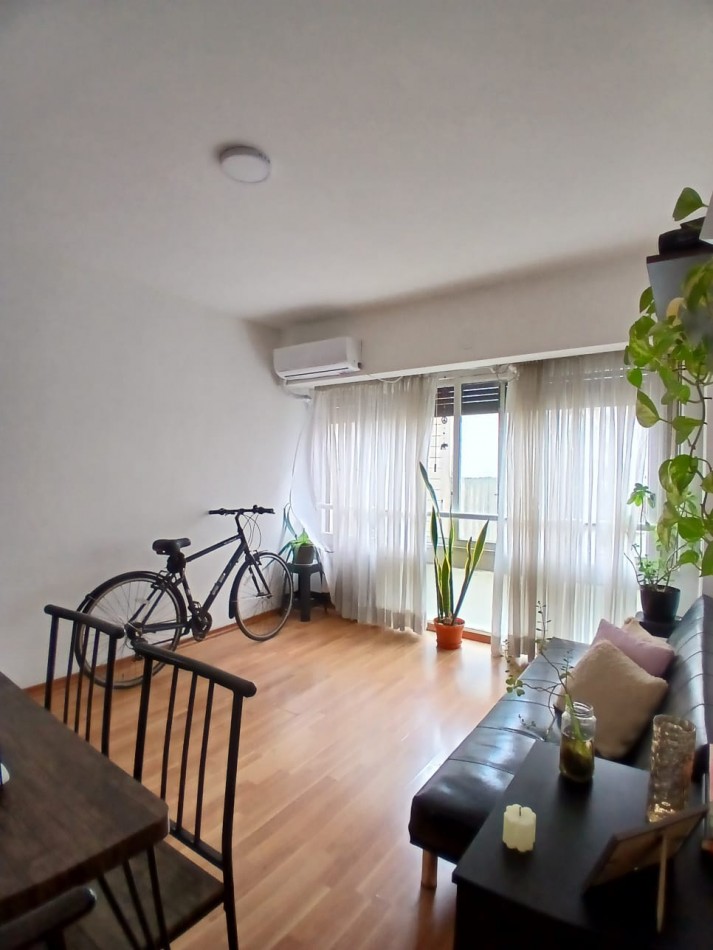 Se vende un agradable departamento de 2 ambientes - Retiro