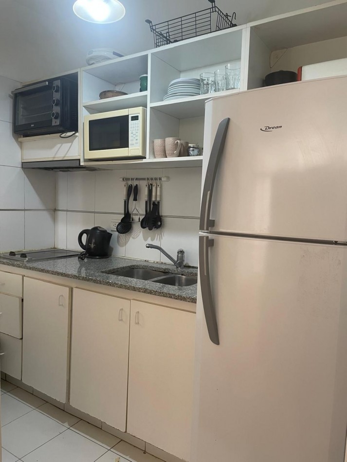 Se vende un hermoso departamento monoambiente amplio y divisible con balcon - Palermo
