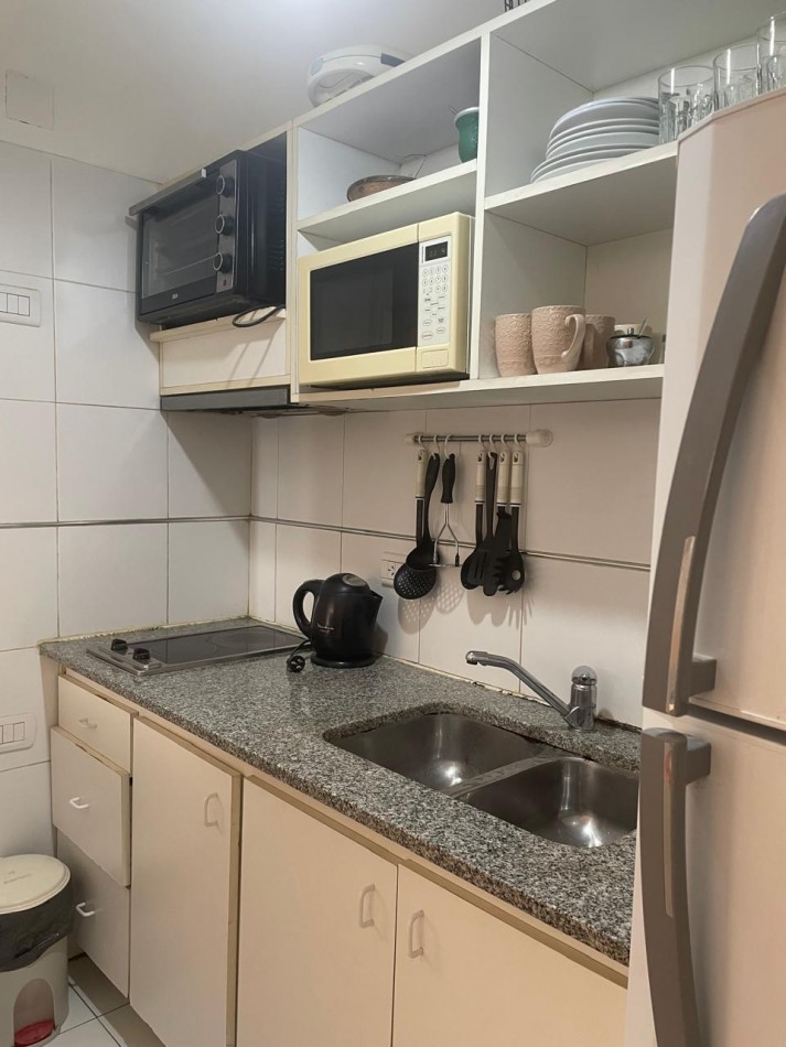 Se vende un hermoso departamento monoambiente amplio y divisible con balcon - Palermo