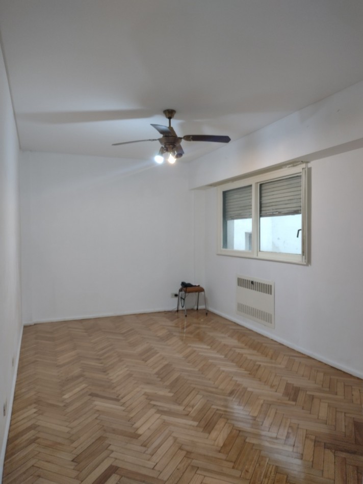 Se vende un departamento de 2 ambientes mas baulera