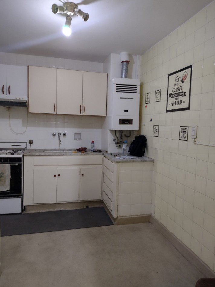 Se vende un departamento de 2 ambientes mas baulera