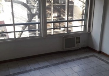 Se vende un departamento de 2 ambientes al frente - Barrio Norte